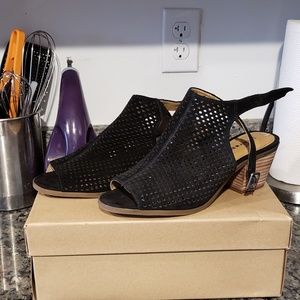 Black open toed heeled sandal